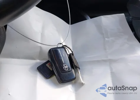 2023 Toyota Highlander Xle z USA, uszkodzony, nr VIN 5TDKDRBH8PS026437